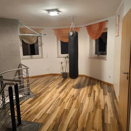 In Naehe Messe Quarto em Acomodações Particulares *